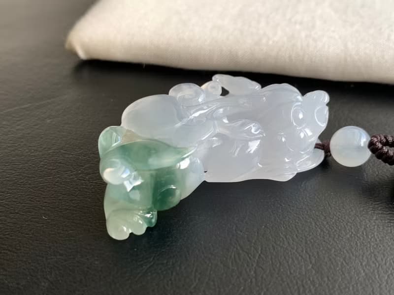 天然A貨緬甸玉翡翠 冰糯種白翡飄花招財貔貅項鍊 免費開光 手工雕