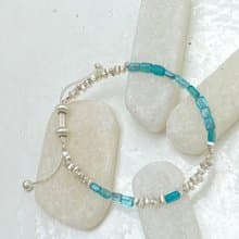 SERENE SEA: Apatite and silver beads bracelet (B00098)