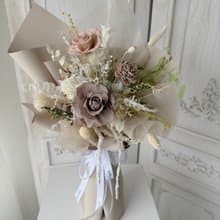 SEE 看見花藝設計|情人節|永生玫瑰 |生日|秋風呢喃擴香玫瑰花束