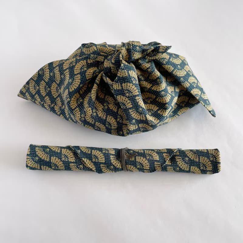 【１点もの】お弁当袋セット あずま袋と箸袋 ウール着物地 紺地に辛子色の扇模様