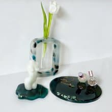 Resin art display tray for perfume a cosmetic. Bathroom decoration