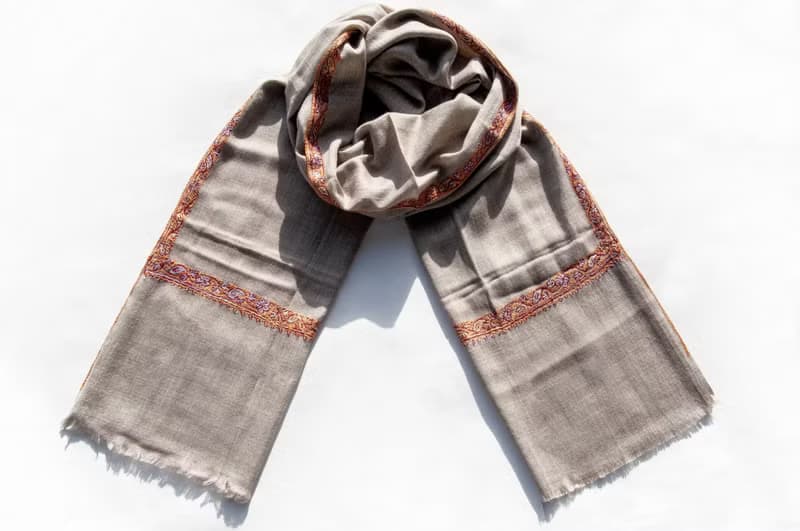 喀什米爾Cashmere 刺繡羊絨圍巾 純羊毛圍巾披巾 戒指絨披肩-花朵