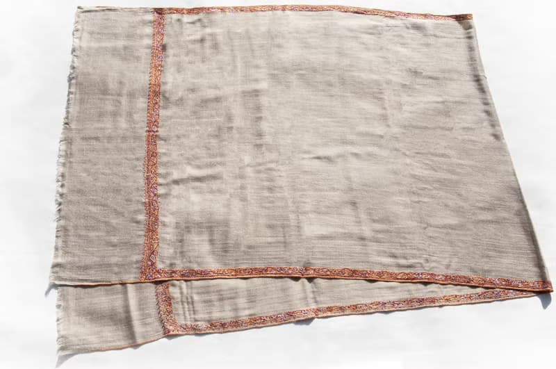 喀什米爾Cashmere 刺繡羊絨圍巾 純羊毛圍巾披巾 戒指絨披肩-花朵