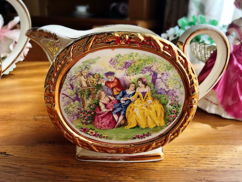 英國製Vintage Sadler 重金談情說愛立體蝴蝶結骨瓷奶壺