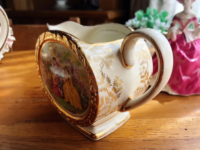 英國製Vintage Sadler 重金談情說愛立體蝴蝶結骨瓷奶壺
