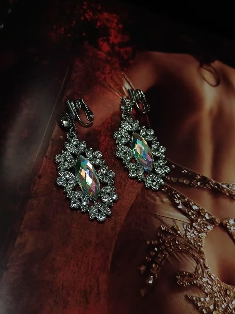 vintage jewelry  古董萊茵夾式耳環  王后之鏡