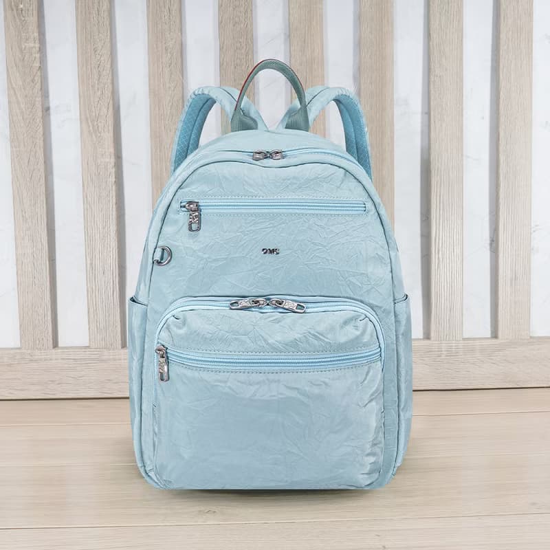 (粉嫩藍)必buy輕盈紙感旅行後背包33531