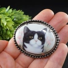 Black and White Cat Kitten Porcelain Cameo Oval Silver Brooch Pin Woman Jewelry