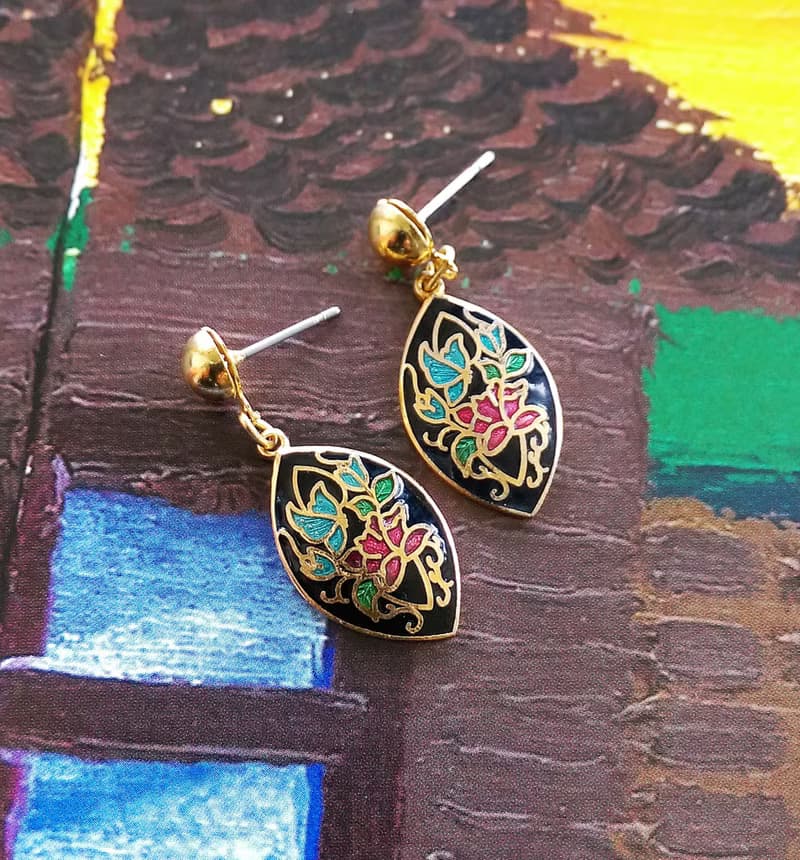 Vintage Jewelry 西洋古董飾品 景泰藍  黑底 氣質花卉 針式耳環