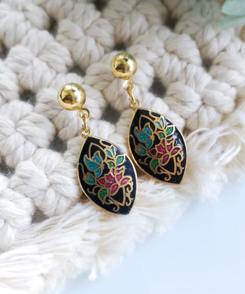 Vintage Jewelry 西洋古董飾品 景泰藍  黑底 氣質花卉 針式耳環