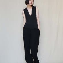 南瓜Vintage。HUGO BOSS 黑色 V領 背心