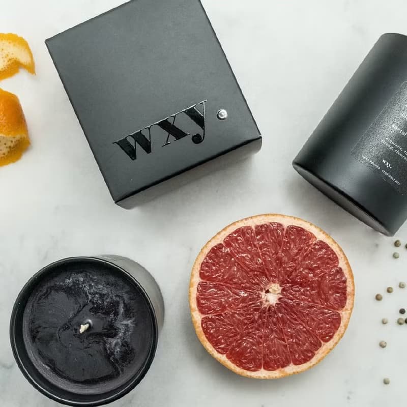 【福利展示品】英國 wxy 經典黑蠟燭- pitch. 血橙 & 檀香木