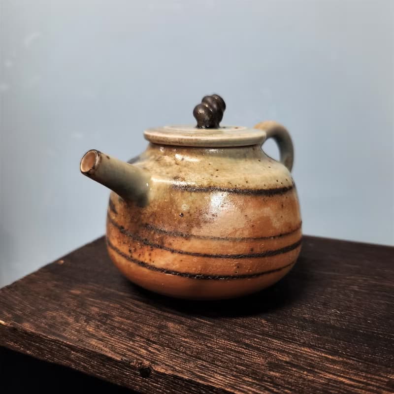 柴燒瓷土 / 絞泥茶壺