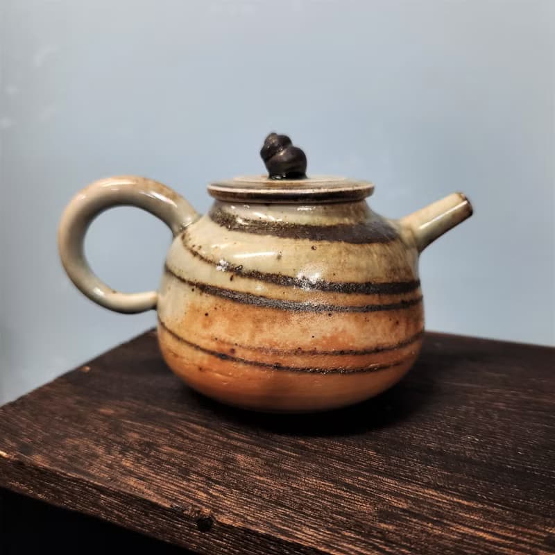 柴燒瓷土 / 絞泥茶壺