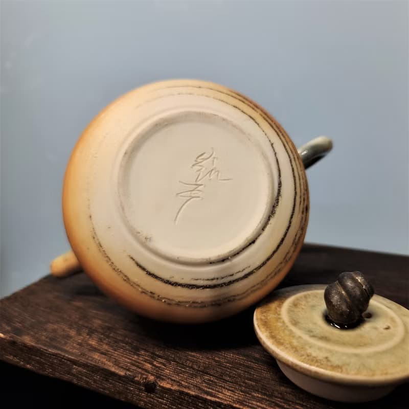 柴燒瓷土 / 絞泥茶壺
