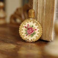 古董奧地利玫瑰花刺繡香水罐 少見款 W864A