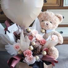 包裝花束 / 香氛皂花系列 / 甜甜泰迪熊與巧克力