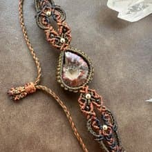 H362 民族風 蠟線編織 菊石 (ammonite)化石 銅珠手環 (可調長度)