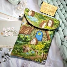 袋物系列-美國限量布薄棉布綠森林刺猬款收納袋-7.8吋電子書保護-