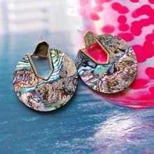 Vintage Jewelry 西洋古董飾品 鮮麗 貝殼光澤 針式耳環