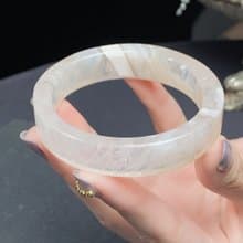 【浪漫相遇】巴西產天然飄雪花玉髓手鐲 | 17圍 | 天然玉髓 |送禮