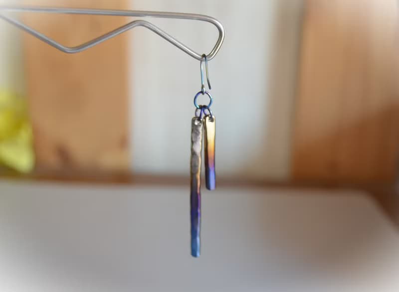 Titanium　pierced earrings・チタンだけで出来たピアス・グラデthree・ツイン・A