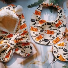 津Handmade 彌月三件禮盒/聖誕禮盒/暖暖圍巾帽/圍兜兜/奶嘴套組