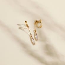drop marquise GD ―輝くリーフのループフィットイヤリング　ゴールド