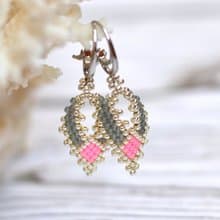 Beaded leaf earrings, Statement earrings, Dangle earrings, 手作, 耳環