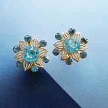 Vintage Jewelry 西洋古董飾品 立體 雪地 晶花 花形 栓式耳環