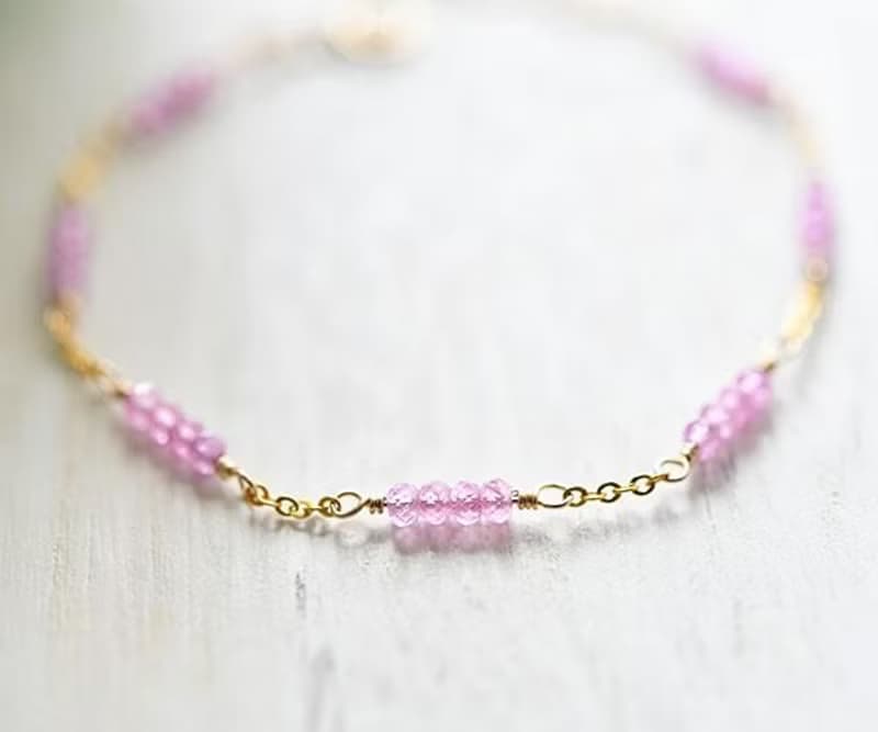 カリスマ性、勝利運、金運などを高める ピンクサファイアのブレスレット 9月誕生石  14KGFバージョン
