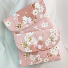 白色櫻花。拉鏈雙層零錢包