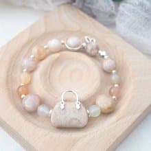 櫻花瑪瑙 手提包雕刻件 珊瑚玉設計款 手鍊