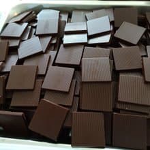 原豆現磨調溫祕魯莊園豆_量販裝85%純巧克薄片100入NT7000檔期限