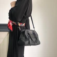 【 日本直送　名牌中古包 】PRADA プラダ ショルダーバッグ ブラック ロゴ レザー 2way ボストン vintage ヴィンテージ sgghkm