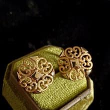 vintage jewelry  AVON 金色儽絲圖騰 夾式耳環