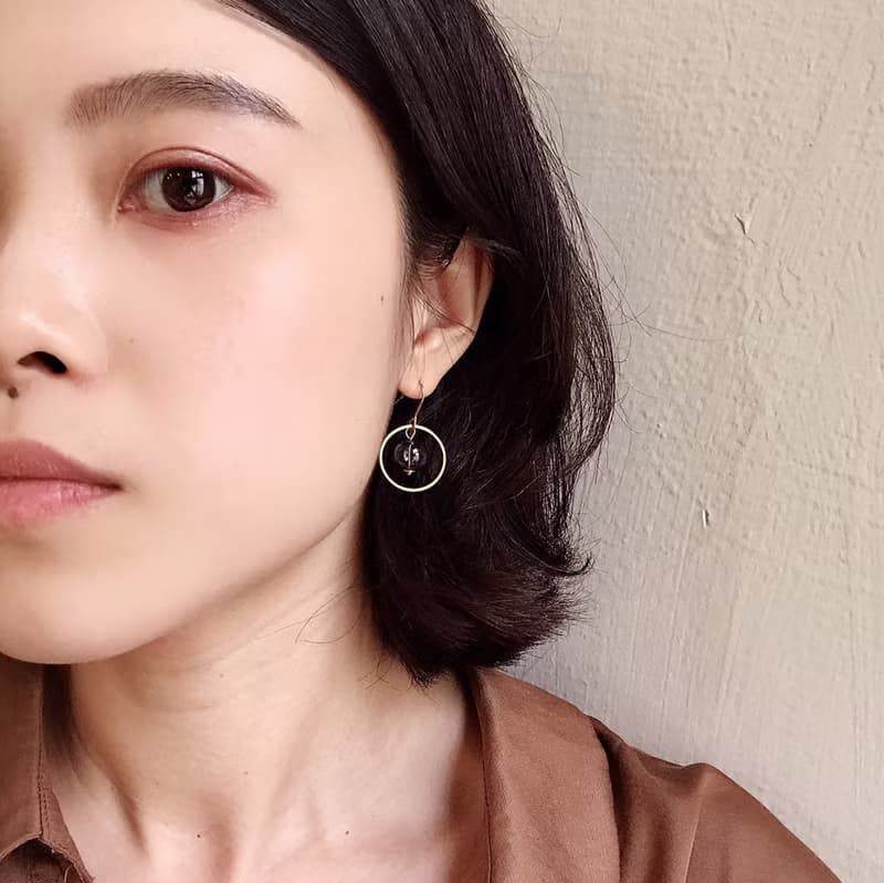 玻璃泡泡_黃銅耳環_不對稱圓_灰與粉(可改夾)