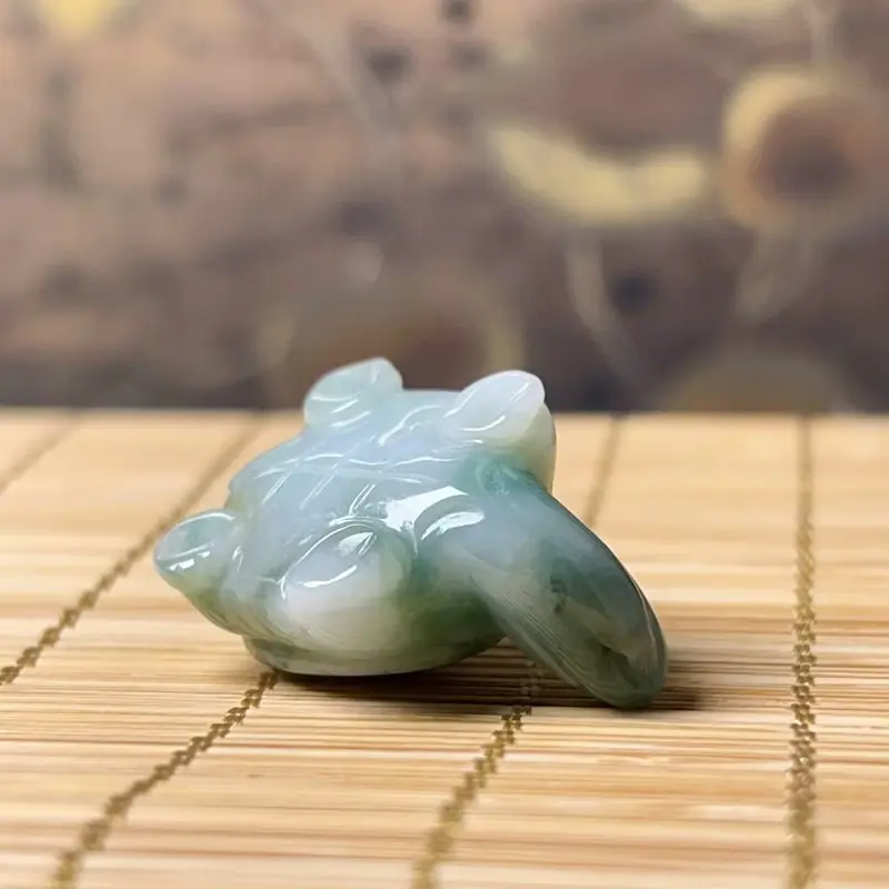 【吉祥‧長壽】飄花翡翠烏龜 | 天然A貨翡翠 | 送禮