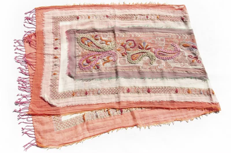喀什米爾Cashmere/水煮羊毛披肩/針織圍巾/刺繡圍巾/羊絨披巾-花