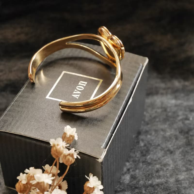 古董Avon 1993年金色雕花愛心Locket照片手環手鐲 原裝盒 BR297