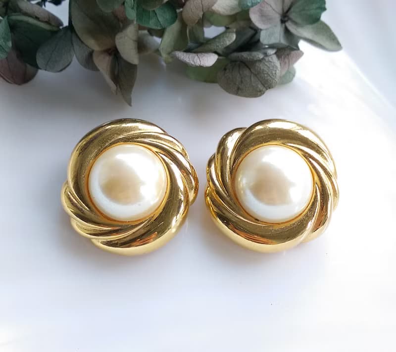 【西洋古董飾品 】金色調  旋轉 仿珠 都會氣質 大耳環 夾式耳環
