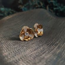 黃銅小花耳環  /白鋯石