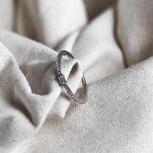 【日常穿搭】Lifetime 一生的愛 • 整圈鑽石線戒 • 日常婚戒