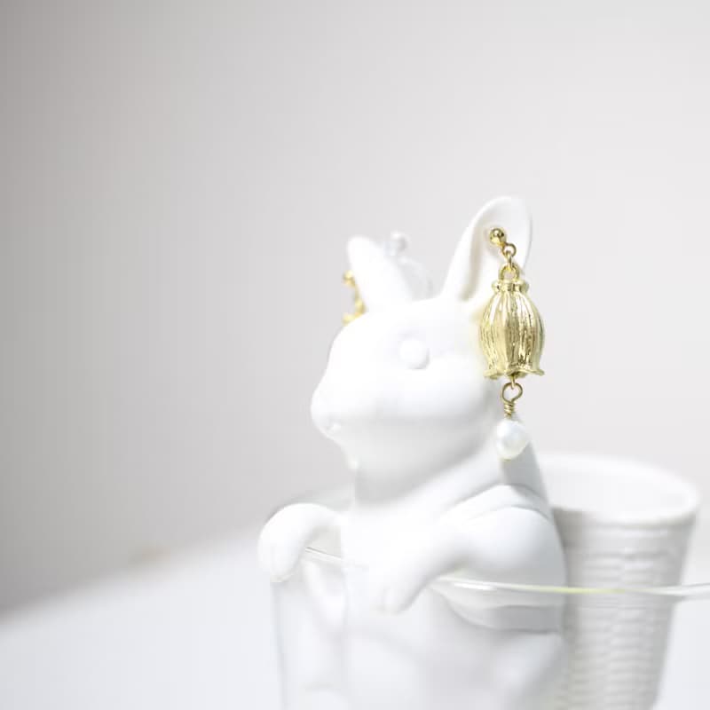 鈴蘭のイヤリング/ピアス