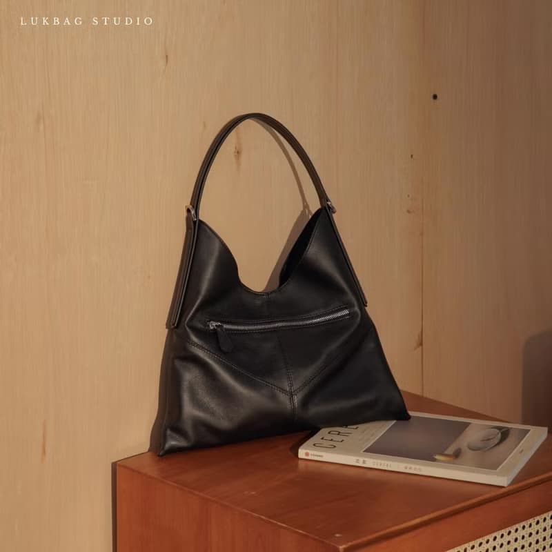 Lukbag真皮側背包|金字塔三角設計肩背包| 小號 | 奶茶色 |訂製款