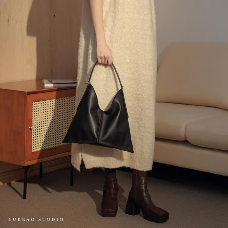 Lukbag真皮側背包|金字塔三角設計肩背包| 小號 | 奶茶色 |訂製款