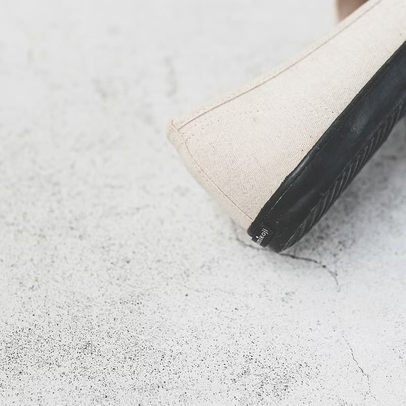 文青精選【大人女子日】鵝絨白 水洗棉 素色  帆布鞋 好穿脫