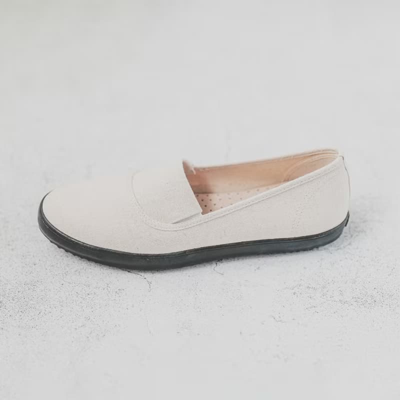 文青精選【大人女子日】鵝絨白 水洗棉 素色  帆布鞋 好穿脫