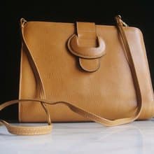 輝煌年代 OLD ERA _早期二手古董老包Ferragamo肩背包
