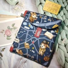 彩色噴墨系列-福爾摩斯偵探兔防撥水牛津布7.8吋電子書收納保護袋